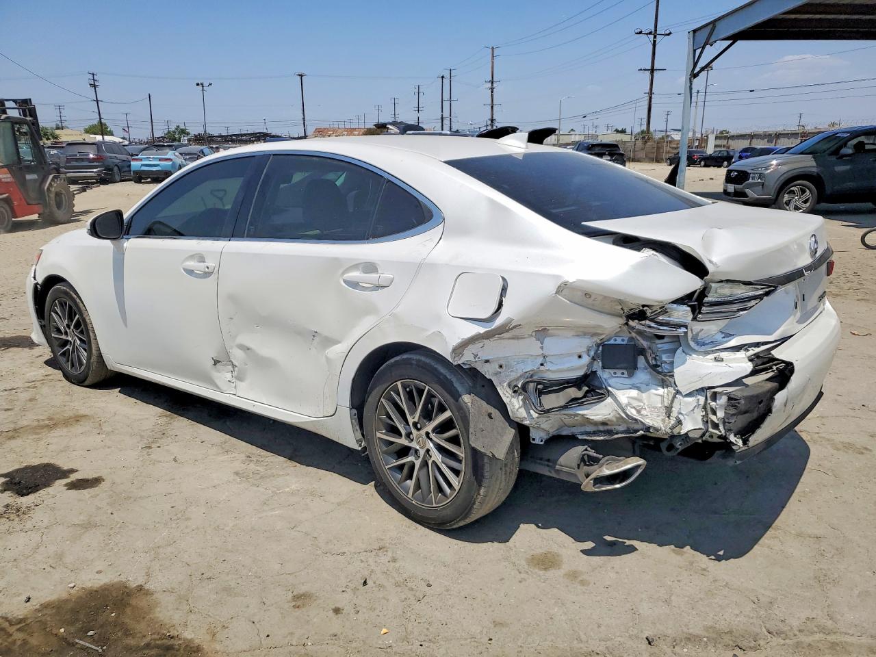 LEXUS ES 2016 — 3