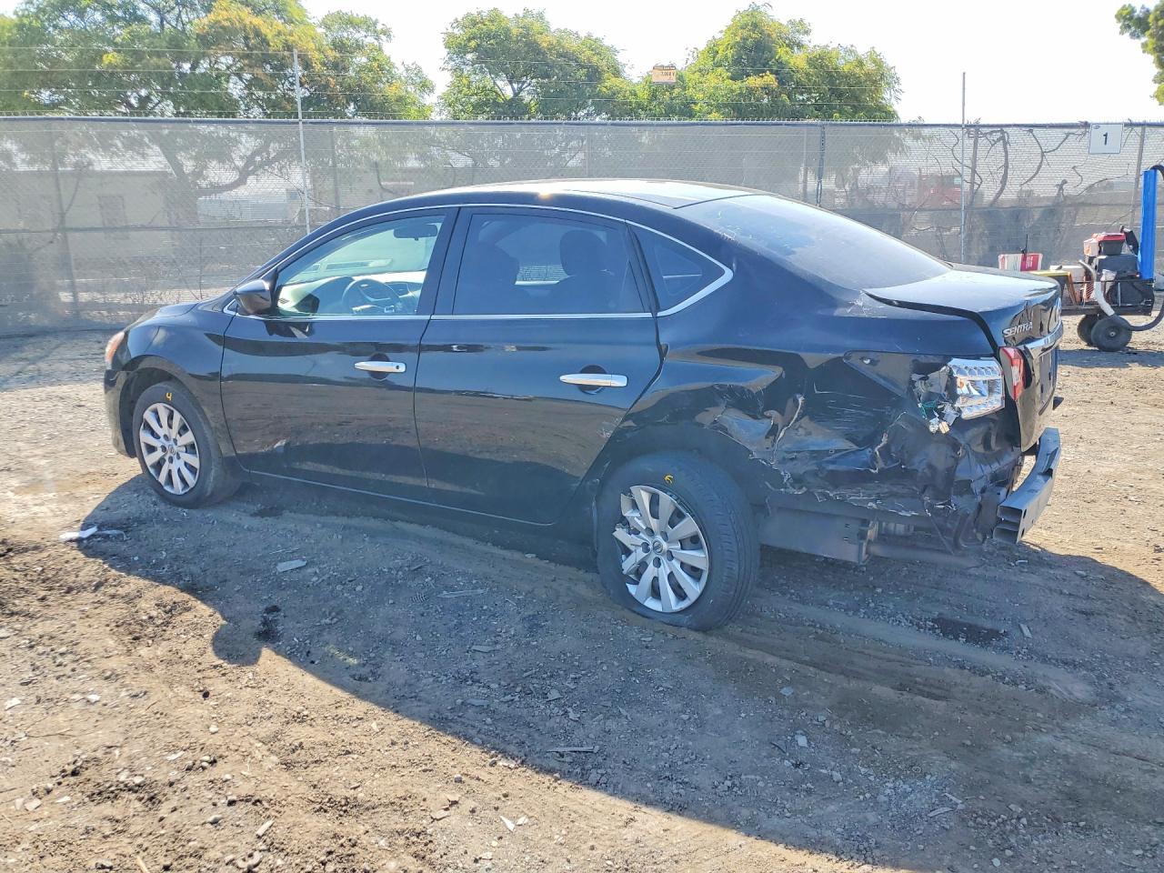 NISSAN SENTRA 2015 — 3