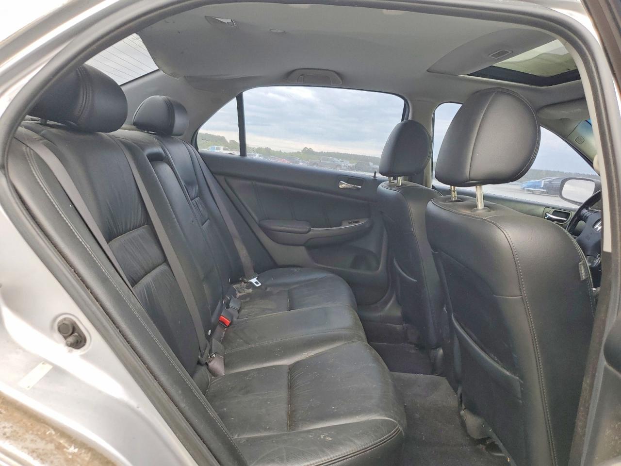 HONDA ACCORD 2005 — 11