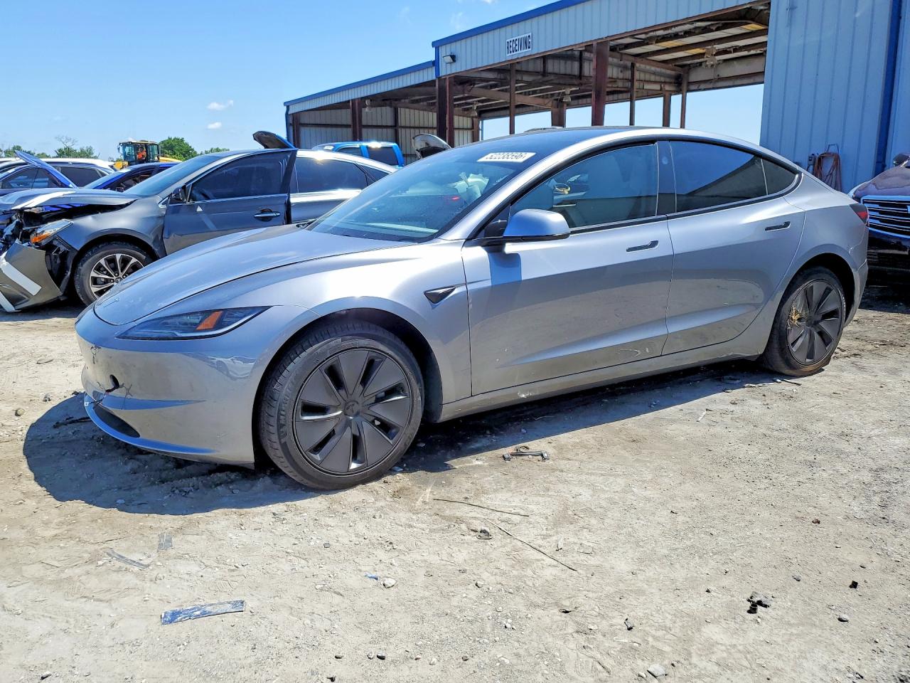 TESLA MODEL 3 2025 — 2
