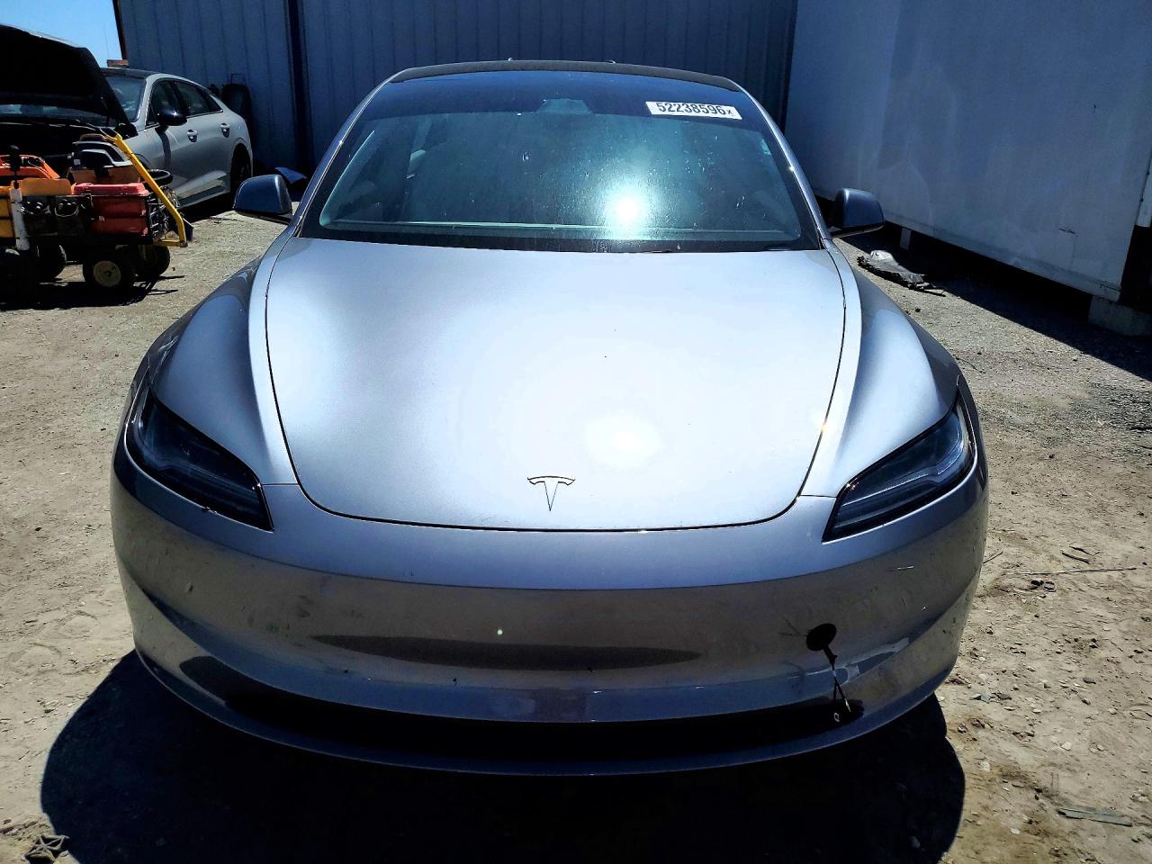 TESLA MODEL 3 2025 — 6