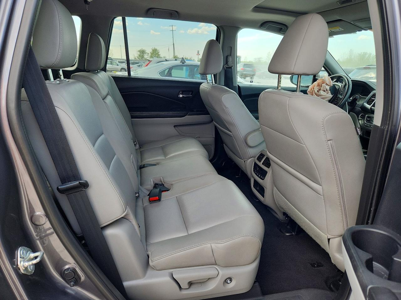 HONDA PILOT 2017 — 12