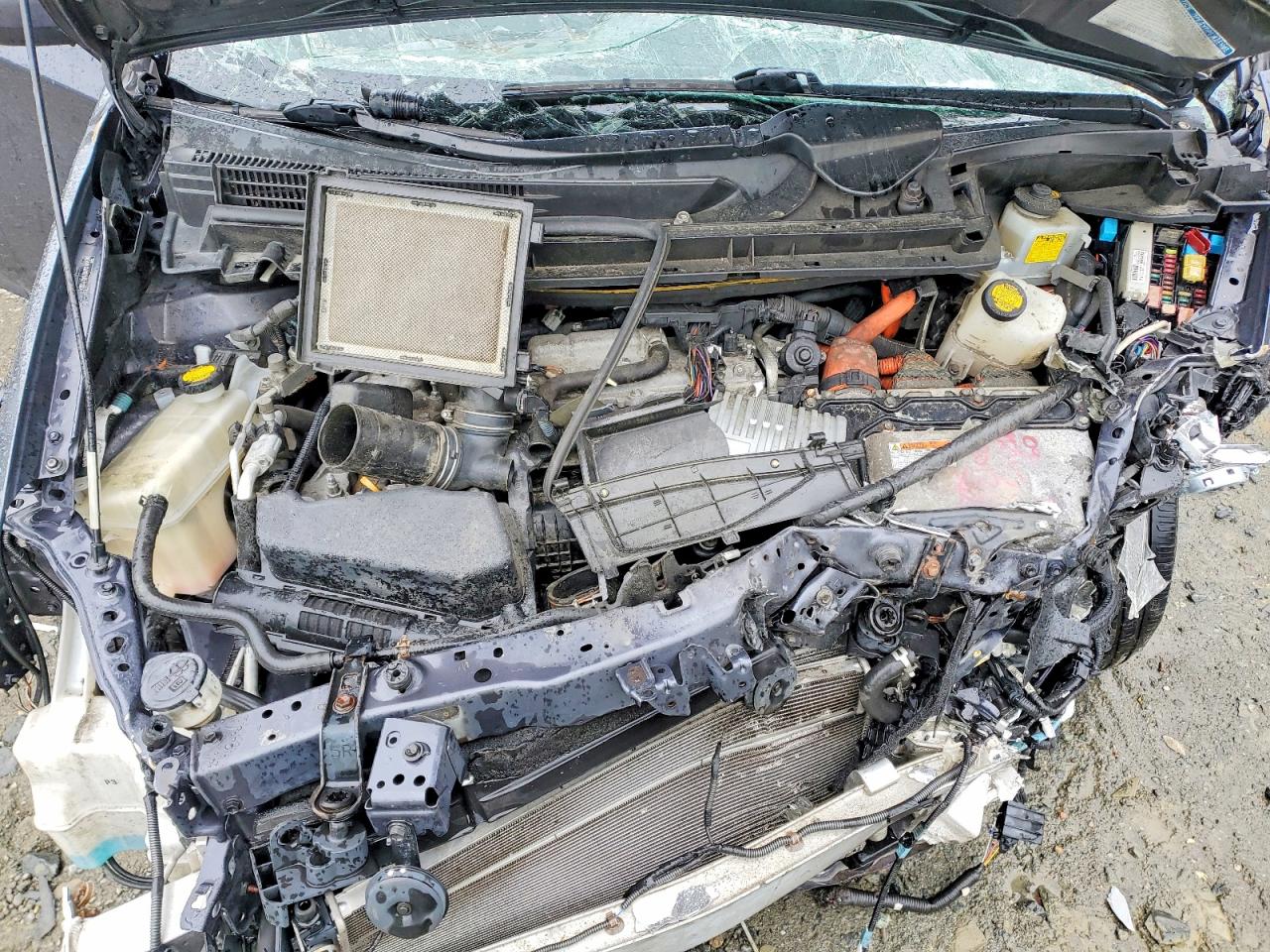 TOYOTA PRIUS 2012 — 12
