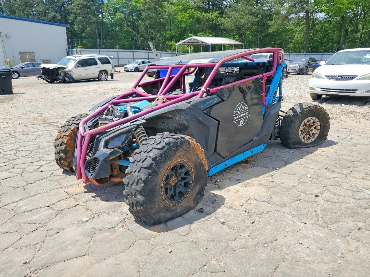 CAN-AM MAVERICK 2018 — 3