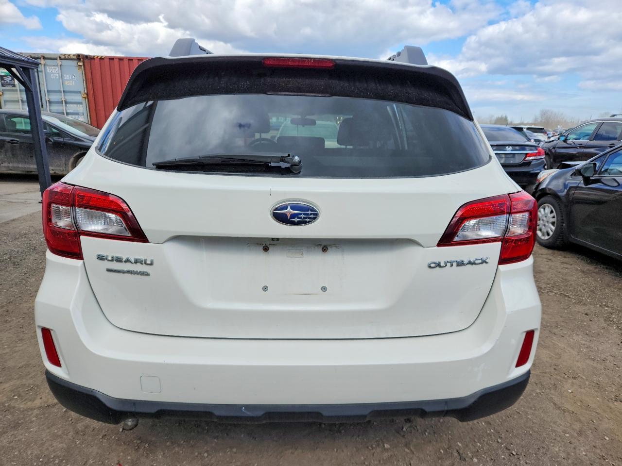 SUBARU OUTBACK 2016 — 7