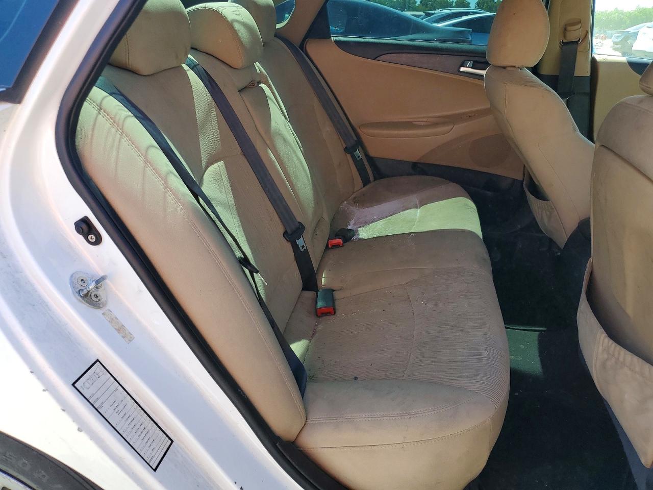 HYUNDAI SONATA 2011 — 11