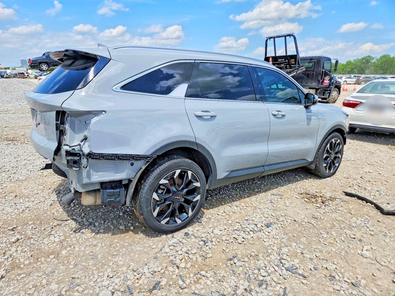 KIA SORENTO 2025 — 4