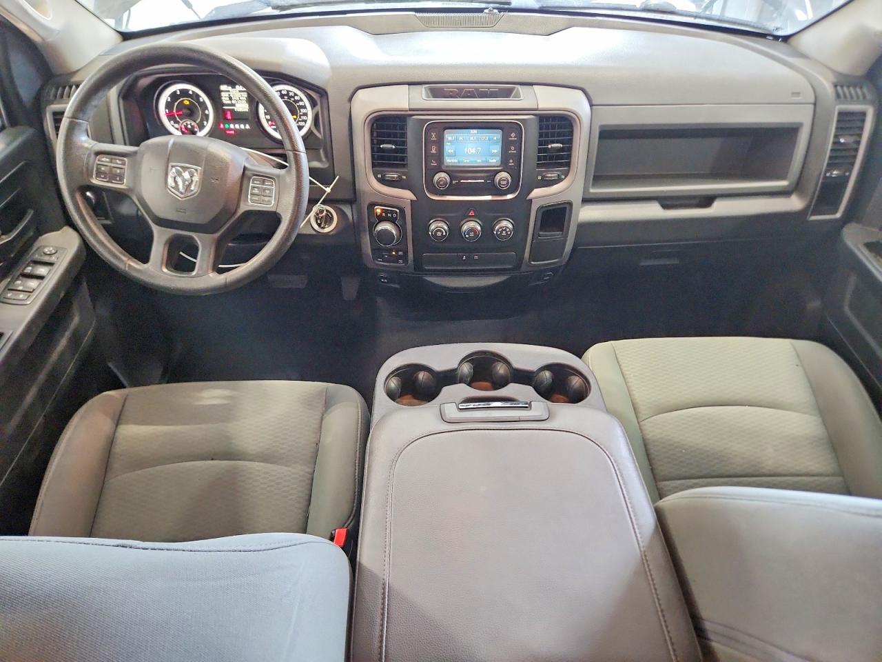 RAM 1500 2017 — 9