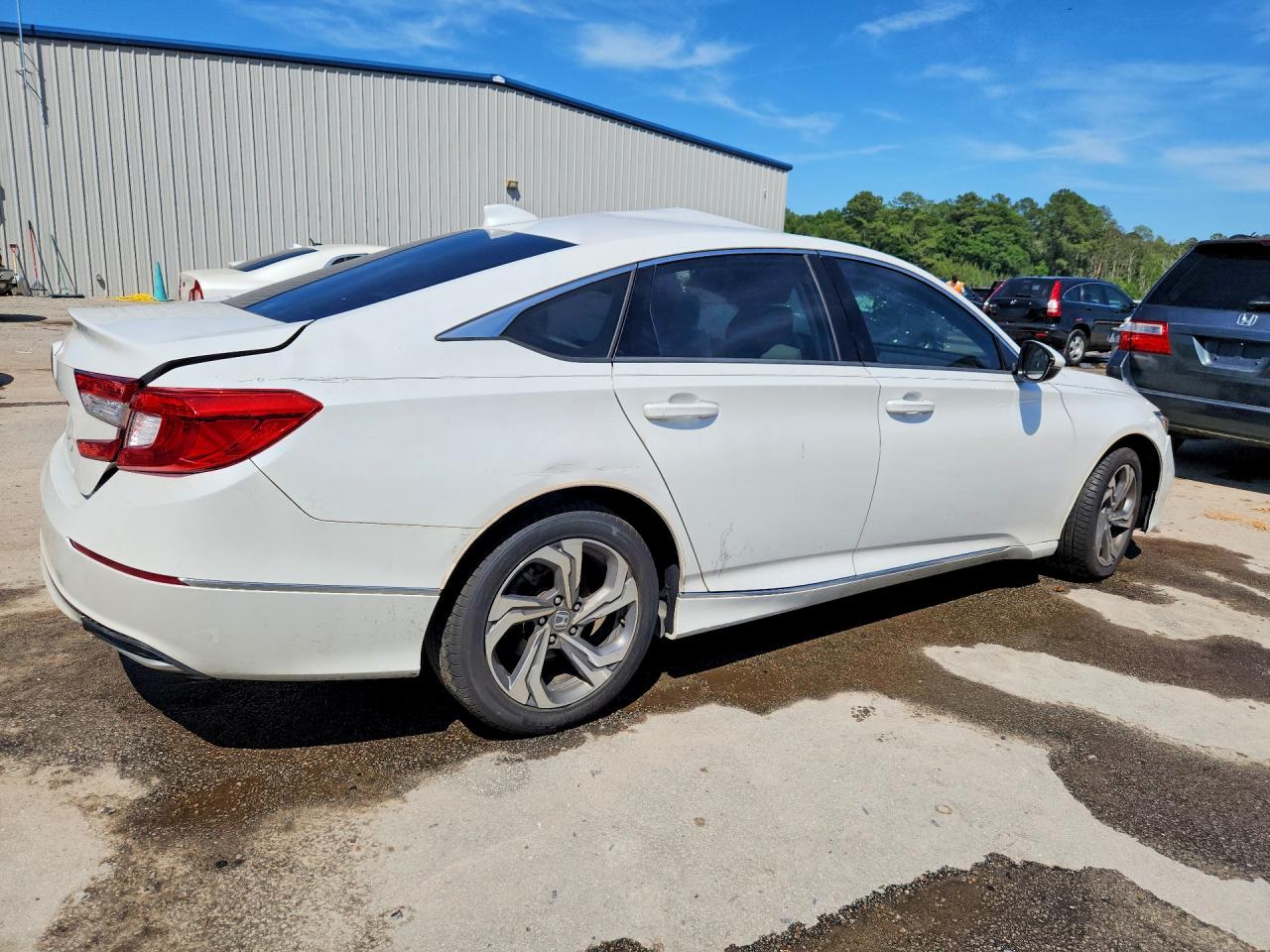 HONDA ACCORD 2018 — 4