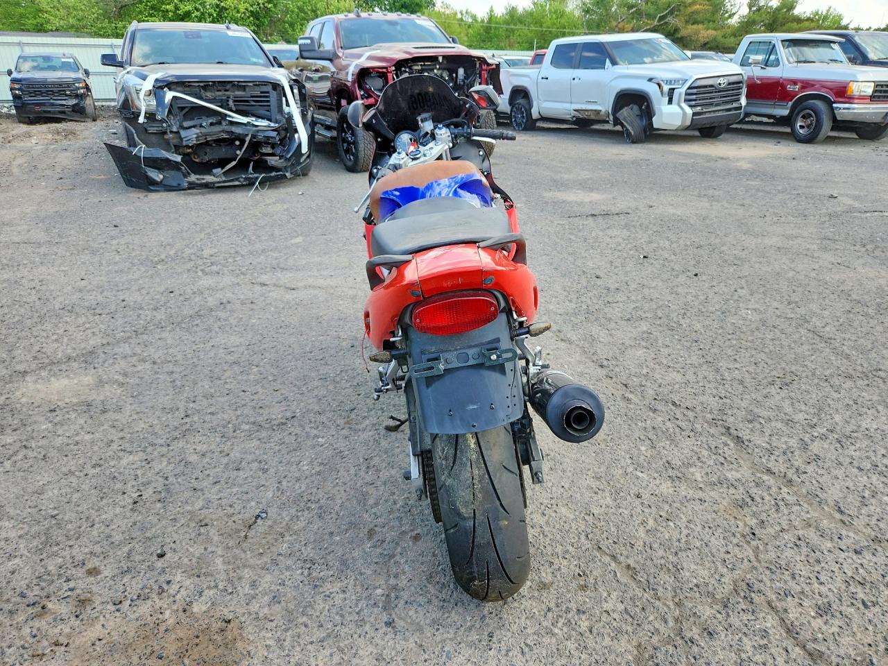 YAMAHA YZF600 2001 — 5