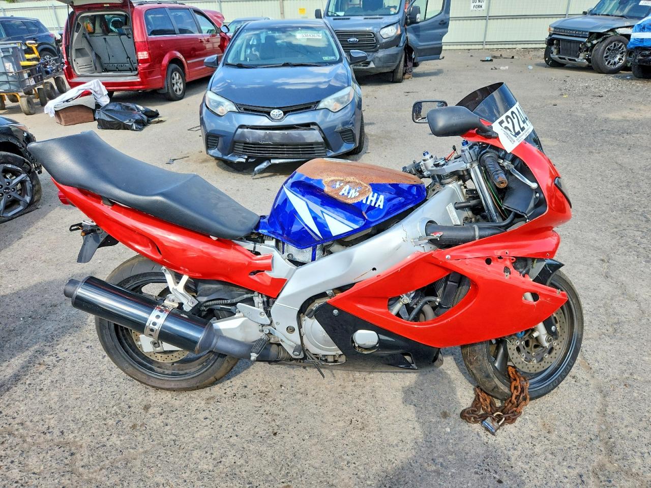 YAMAHA YZF600 2001 — 2