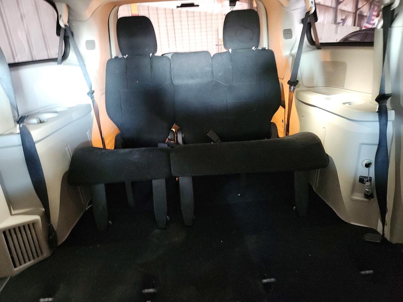 DODGE GRAND CARAVAN 2012 — 11
