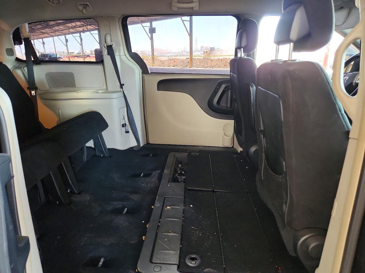 DODGE GRAND CARAVAN 2012 — 12