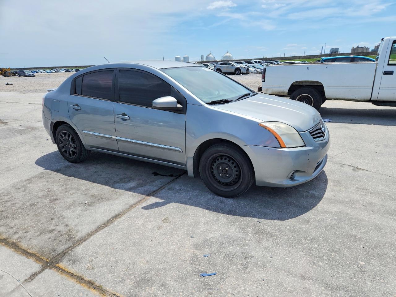 NISSAN SENTRA 2012 — 5