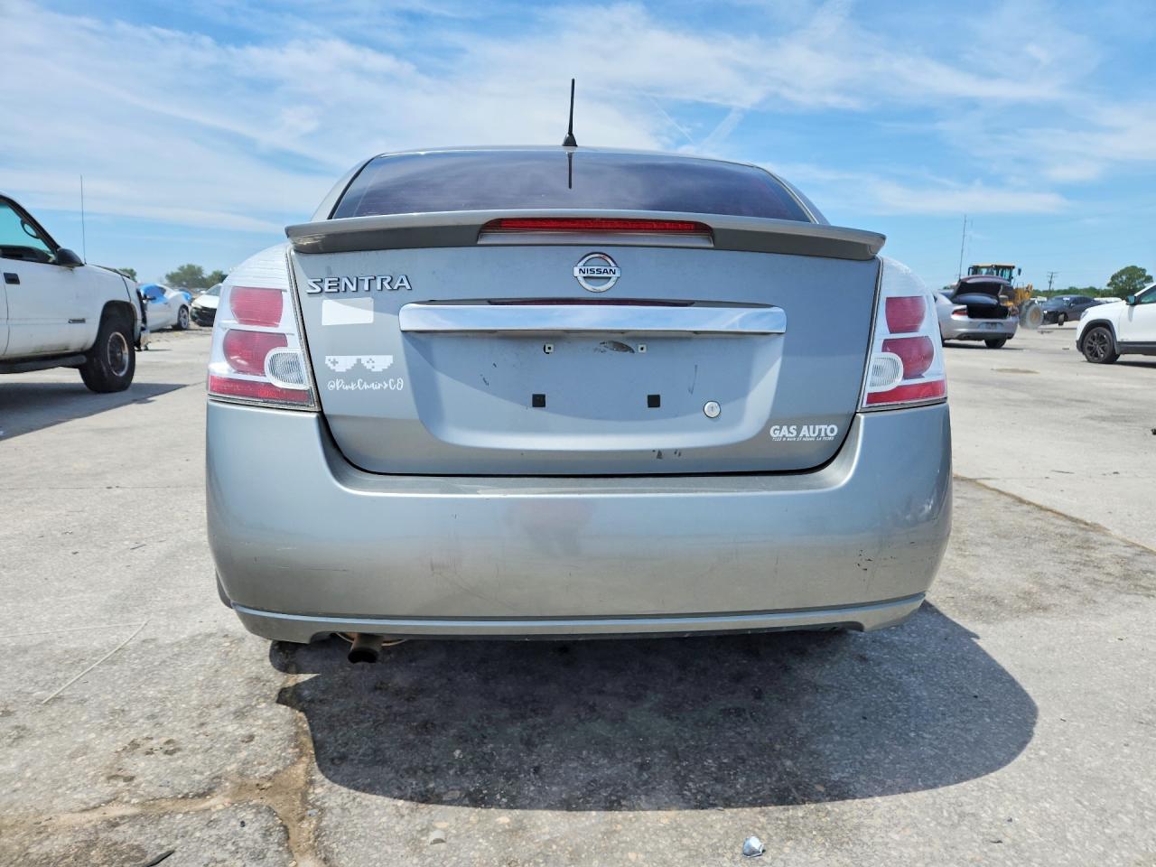 NISSAN SENTRA 2012 — 7