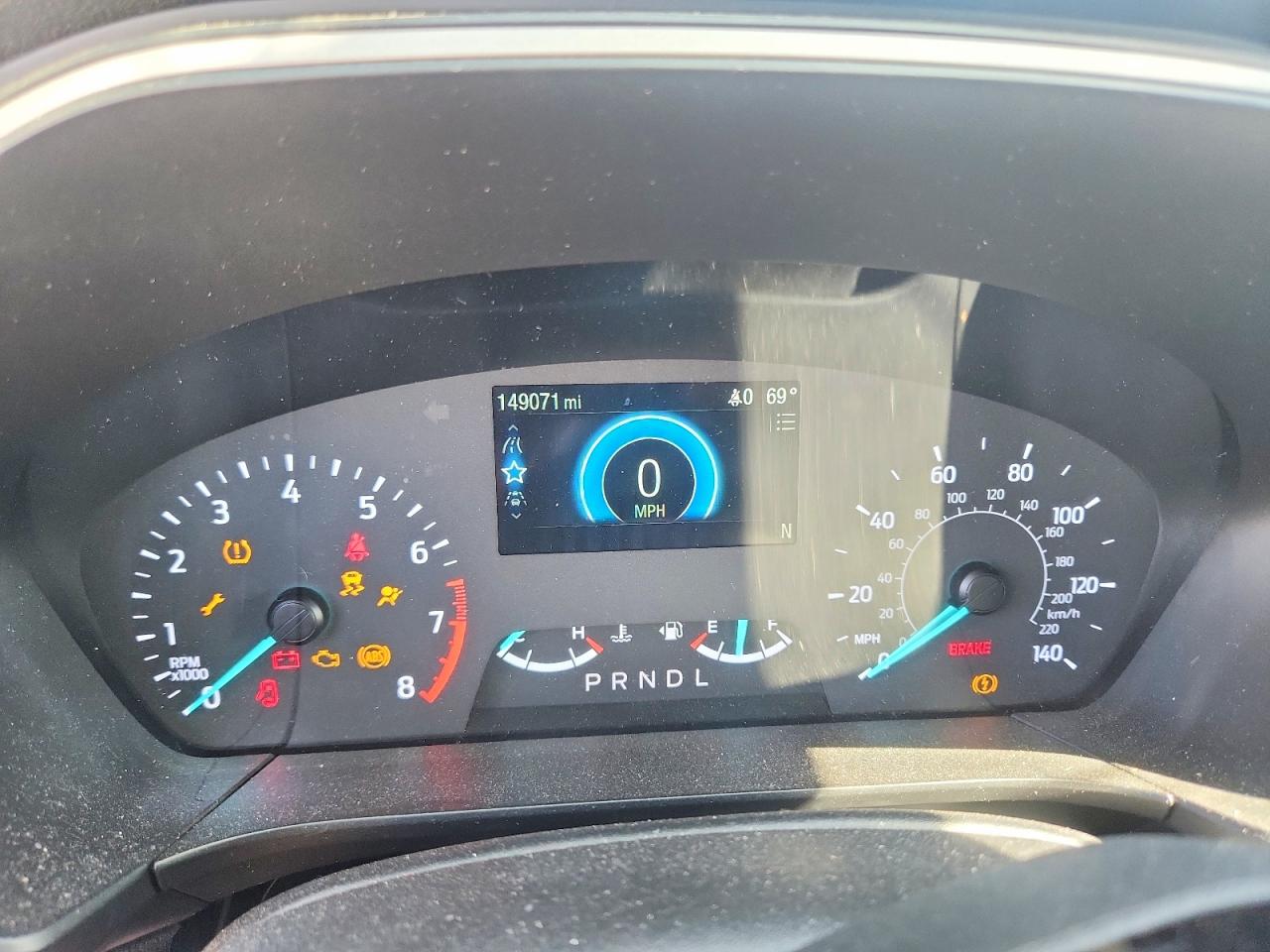 FORD ESCAPE 2022 — 10
