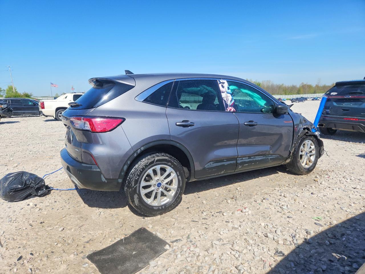FORD ESCAPE 2022 — 4