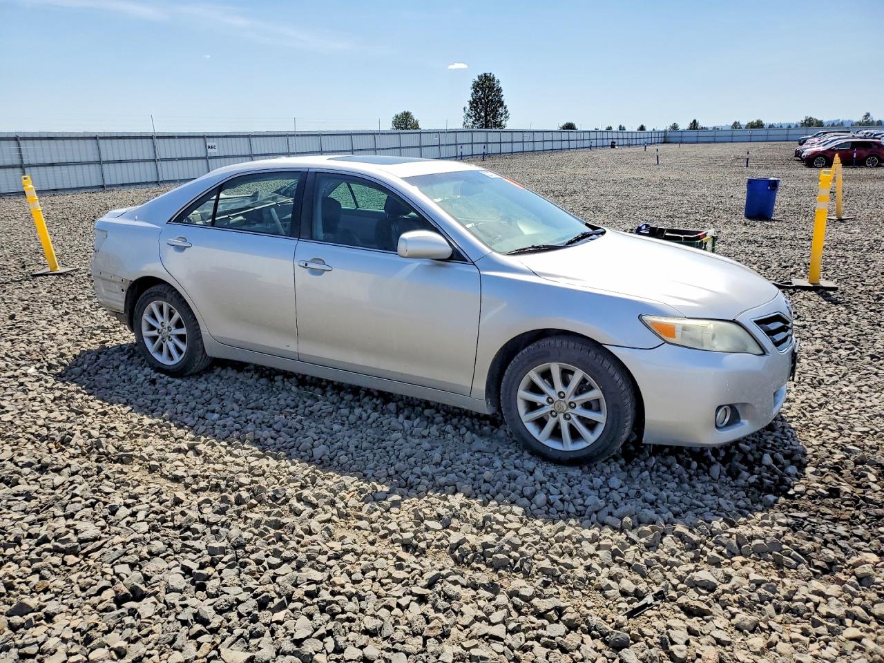 TOYOTA CAMRY 2011 — 5