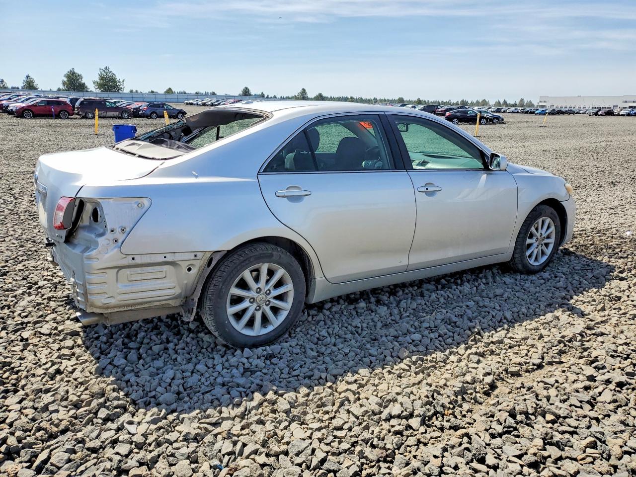 TOYOTA CAMRY 2011 — 4
