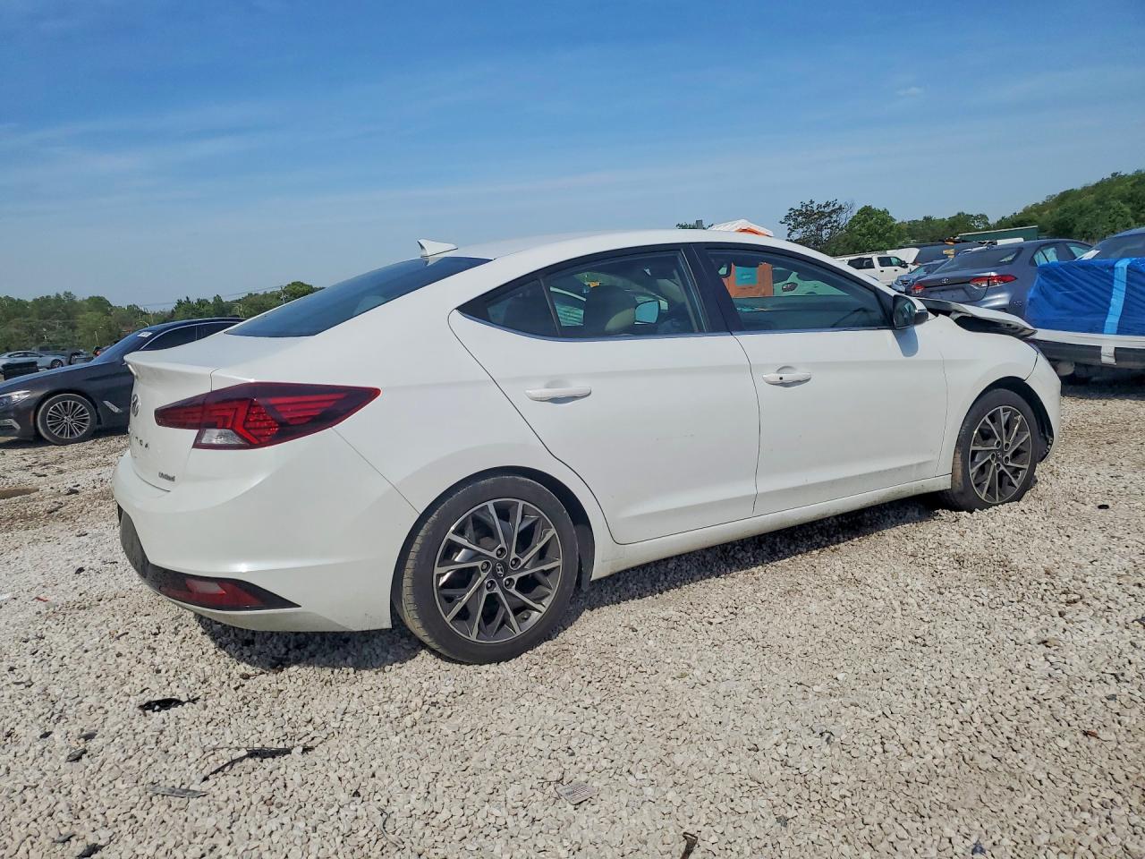 HYUNDAI ELANTRA 2020 — 4