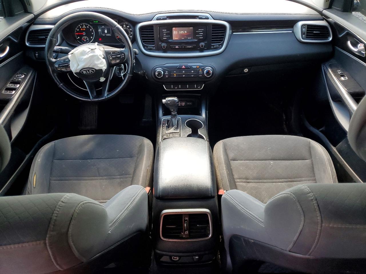 KIA SORENTO 2016 — 9