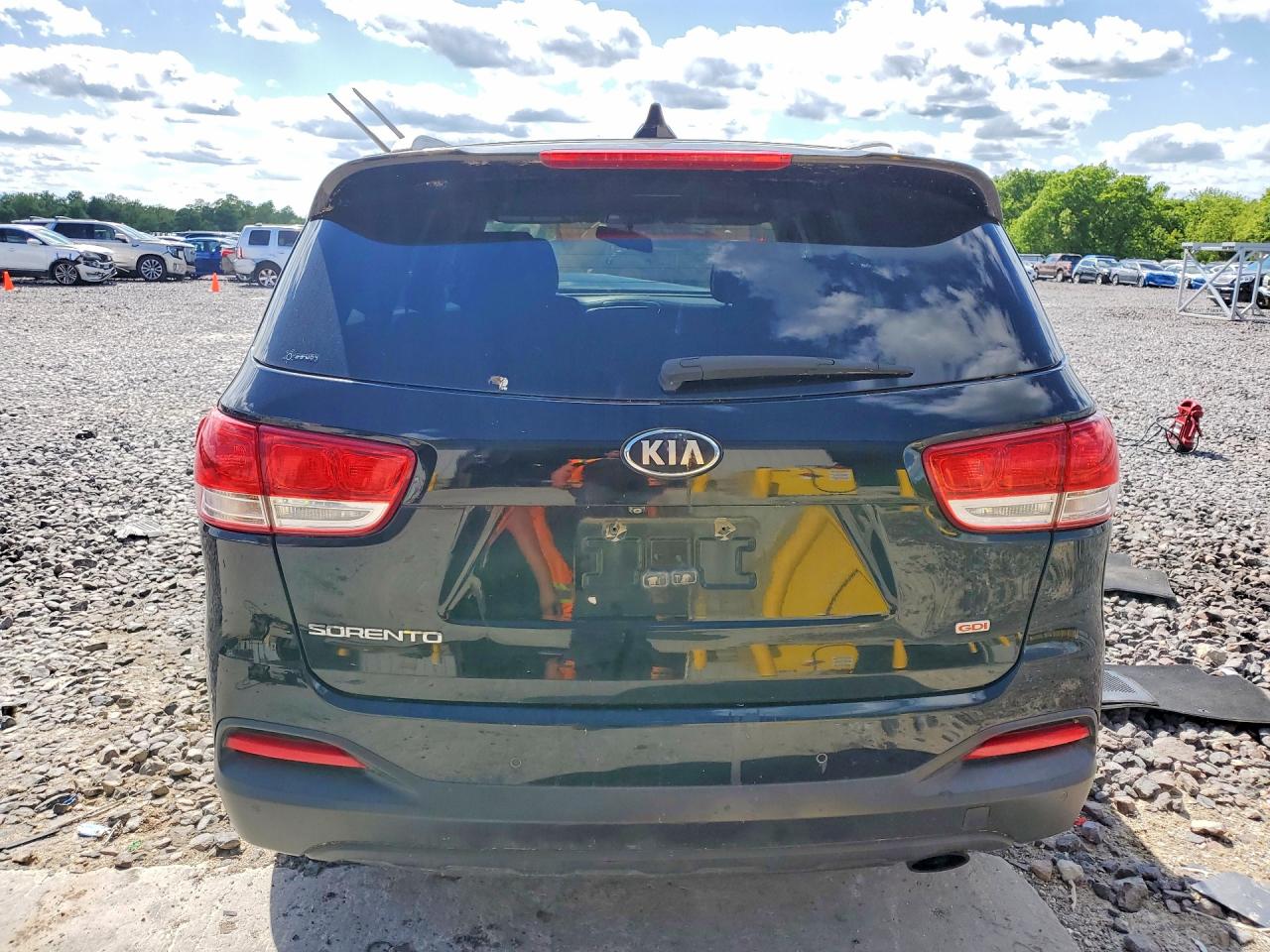 KIA SORENTO 2016 — 7