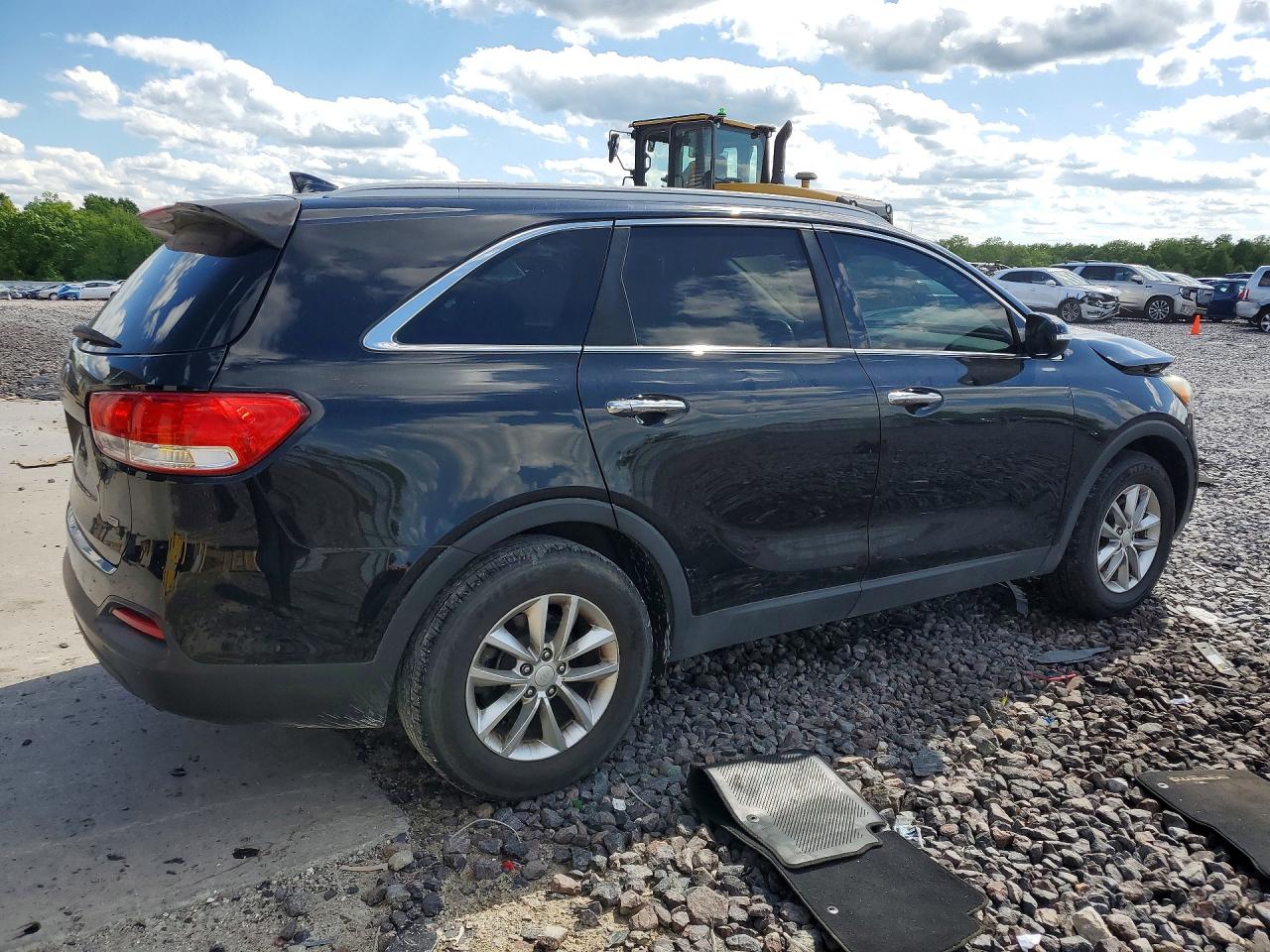 KIA SORENTO 2016 — 4