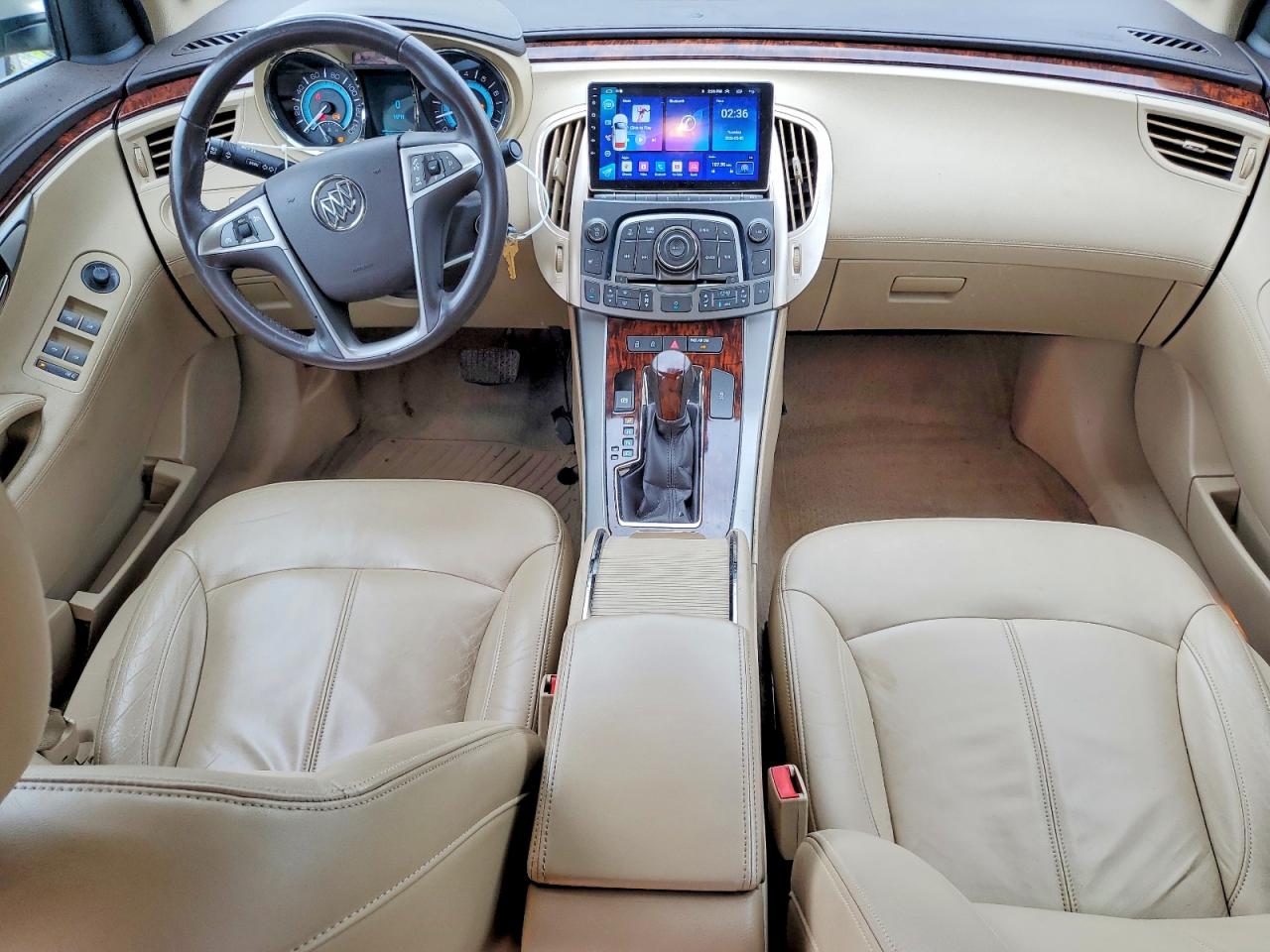 BUICK LACROSSE 2011 — 9
