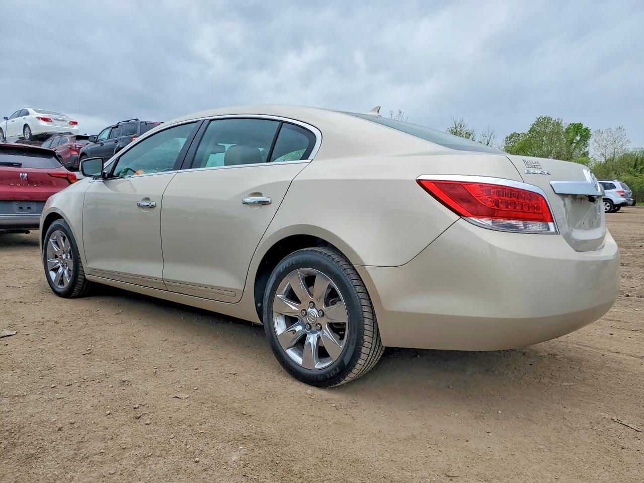 BUICK LACROSSE 2011 — 3