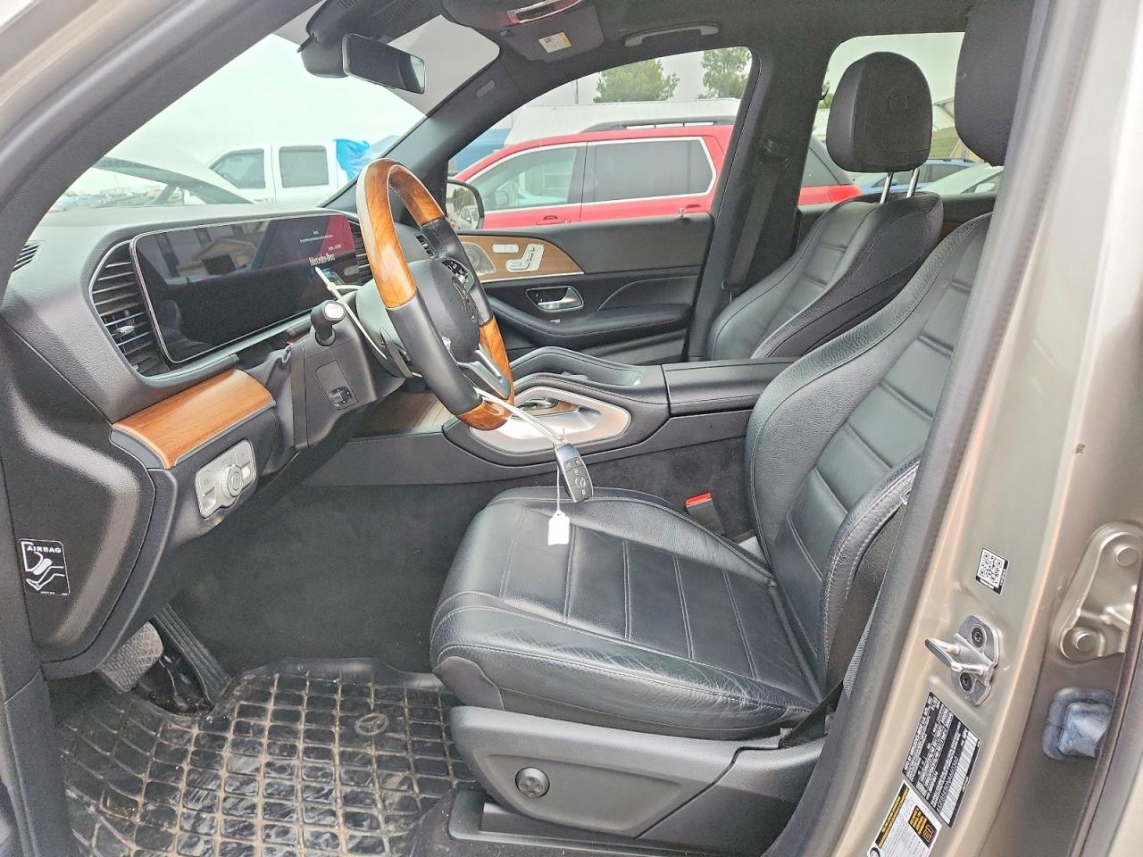 MERCEDES-BENZ GLE 2022 — 8