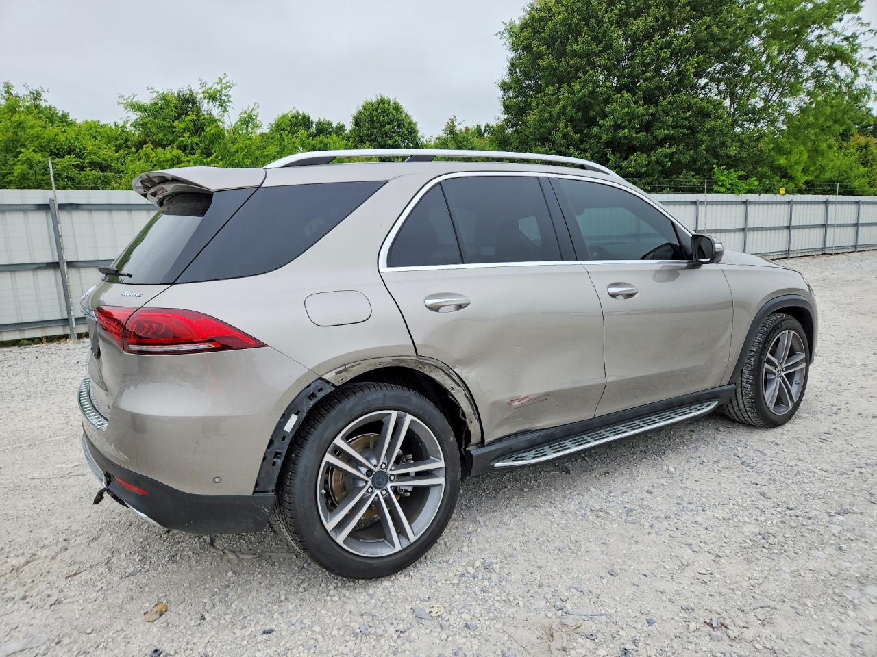 MERCEDES-BENZ GLE 2022 — 4