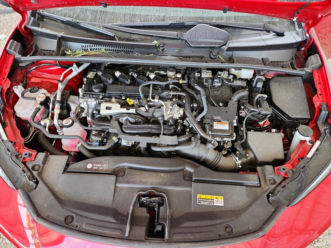TOYOTA PRIUS 2024 — 12