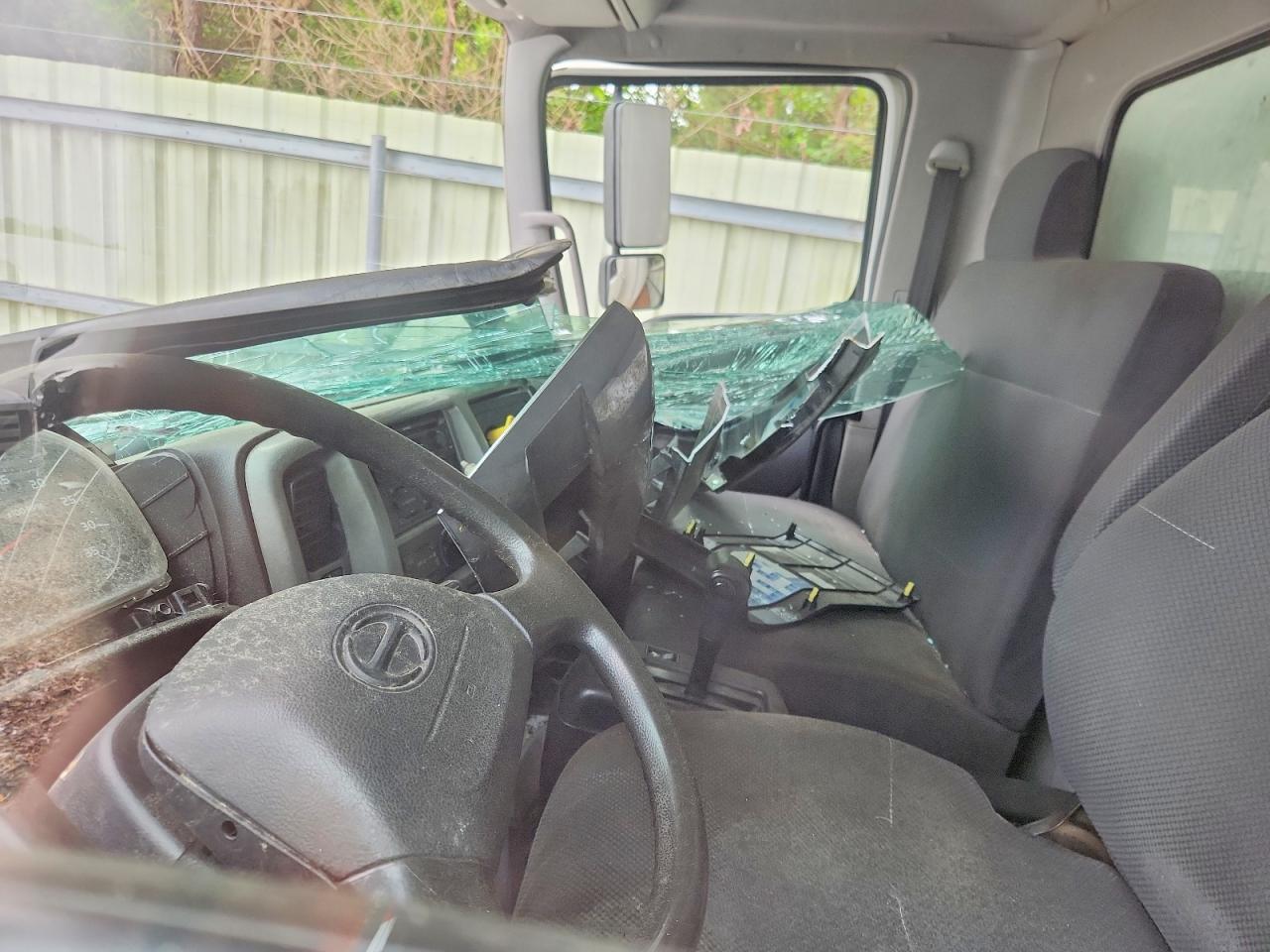 HINO 258/268 2019 — 8