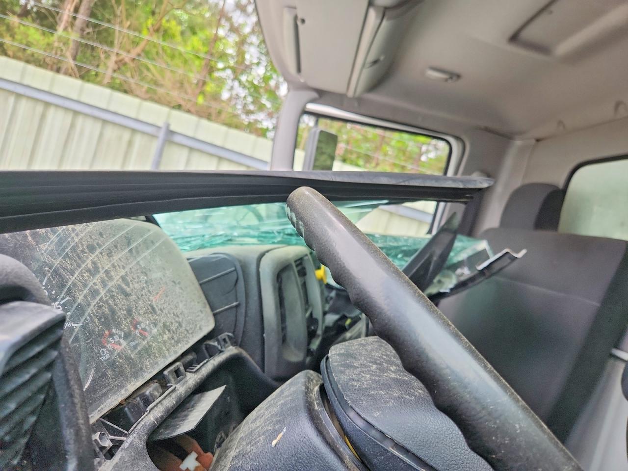 HINO 258/268 2019 — 10