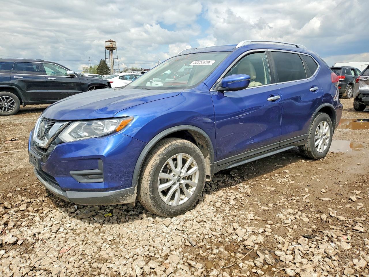 NISSAN ROGUE 2018 — 2