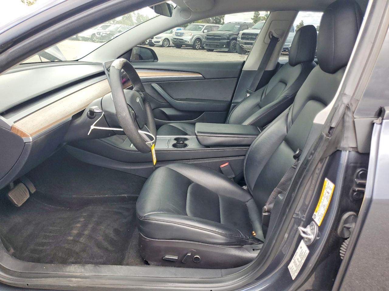 TESLA MODEL 3 2022 — 8