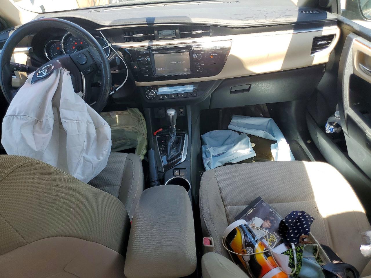 TOYOTA COROLLA 2016 — 9
