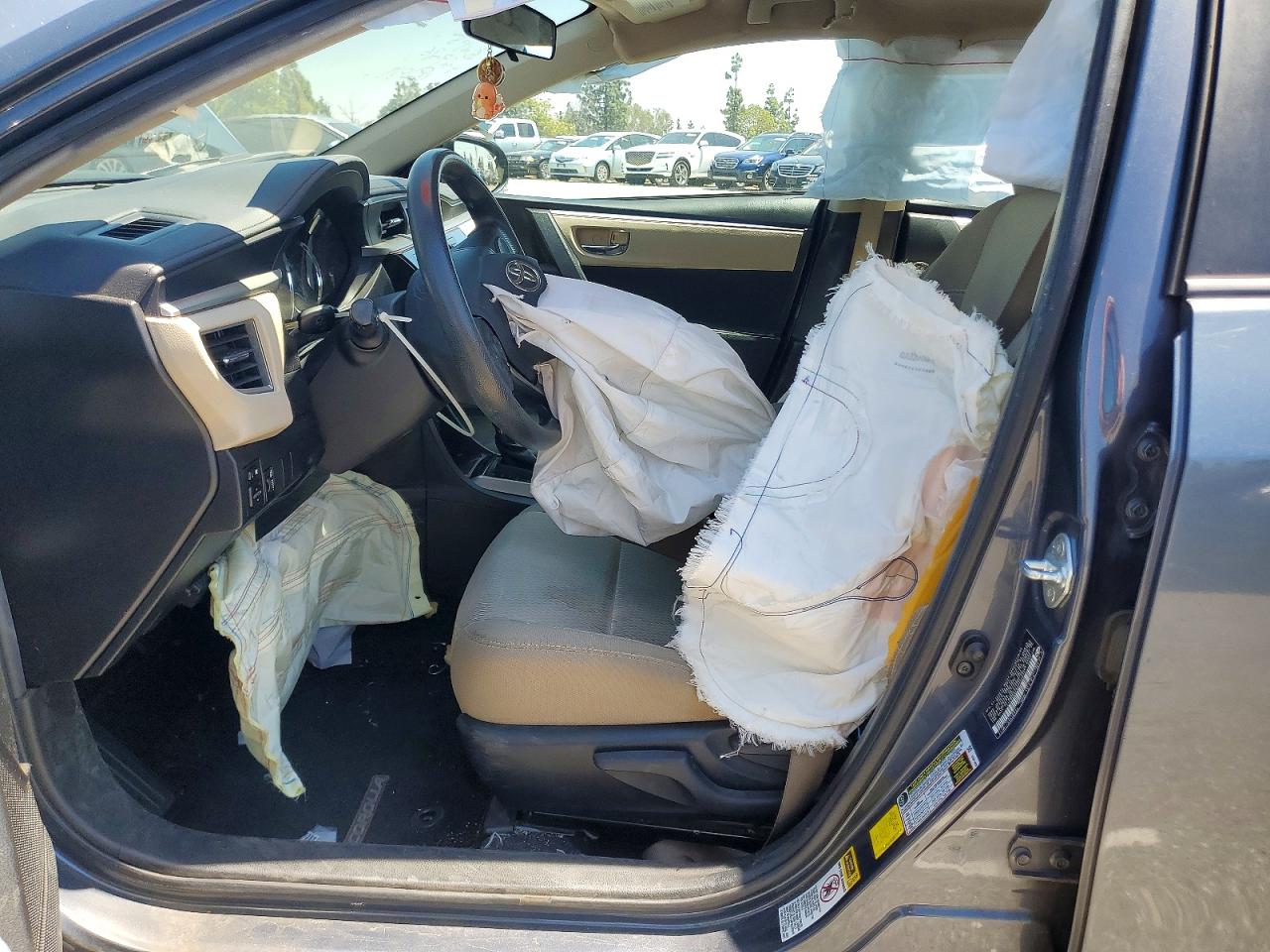 TOYOTA COROLLA 2016 — 8