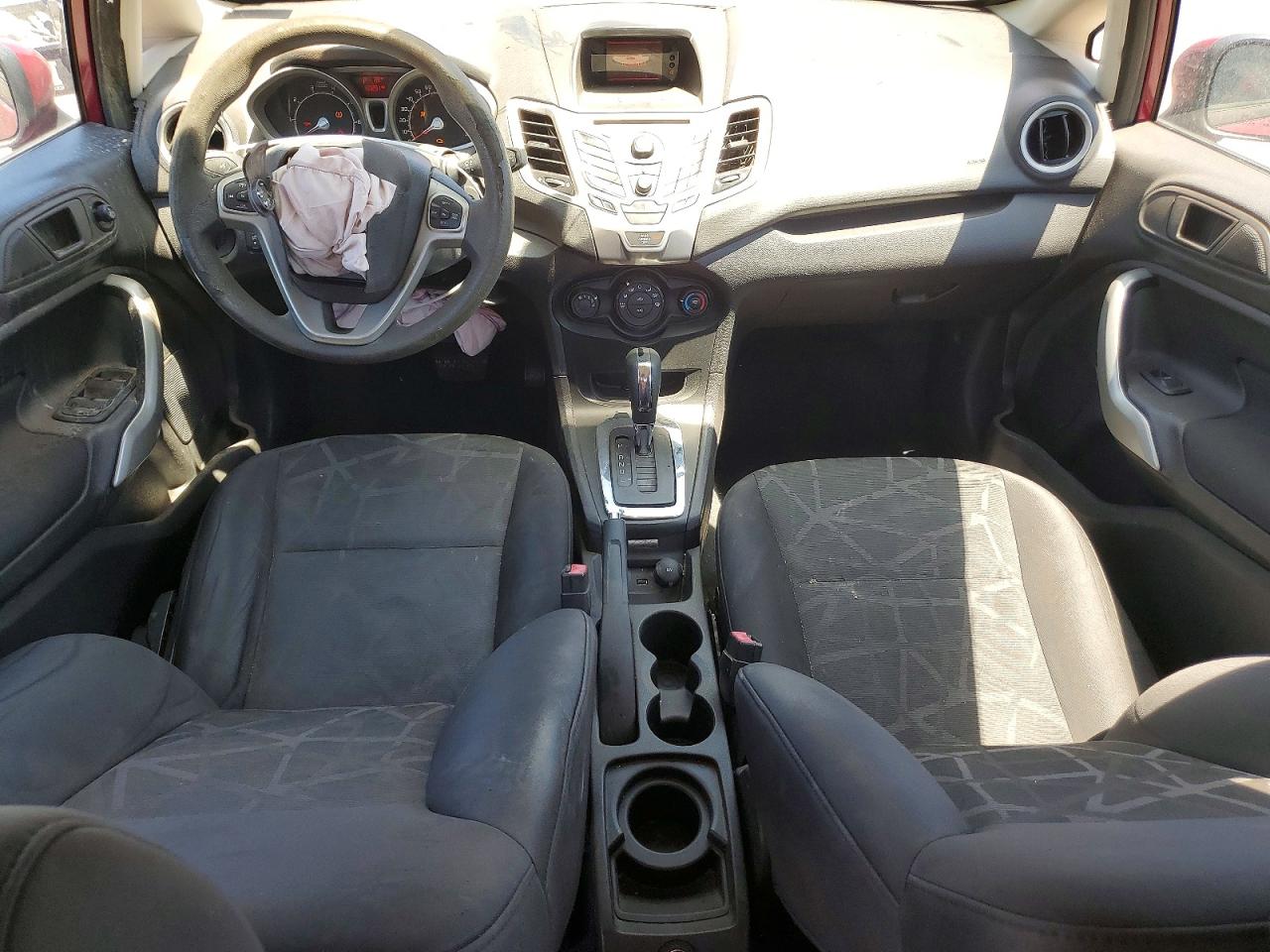 FORD FIESTA 2011 — 9