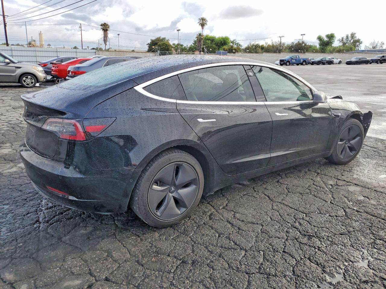 TESLA MODEL 3 2018 — 4