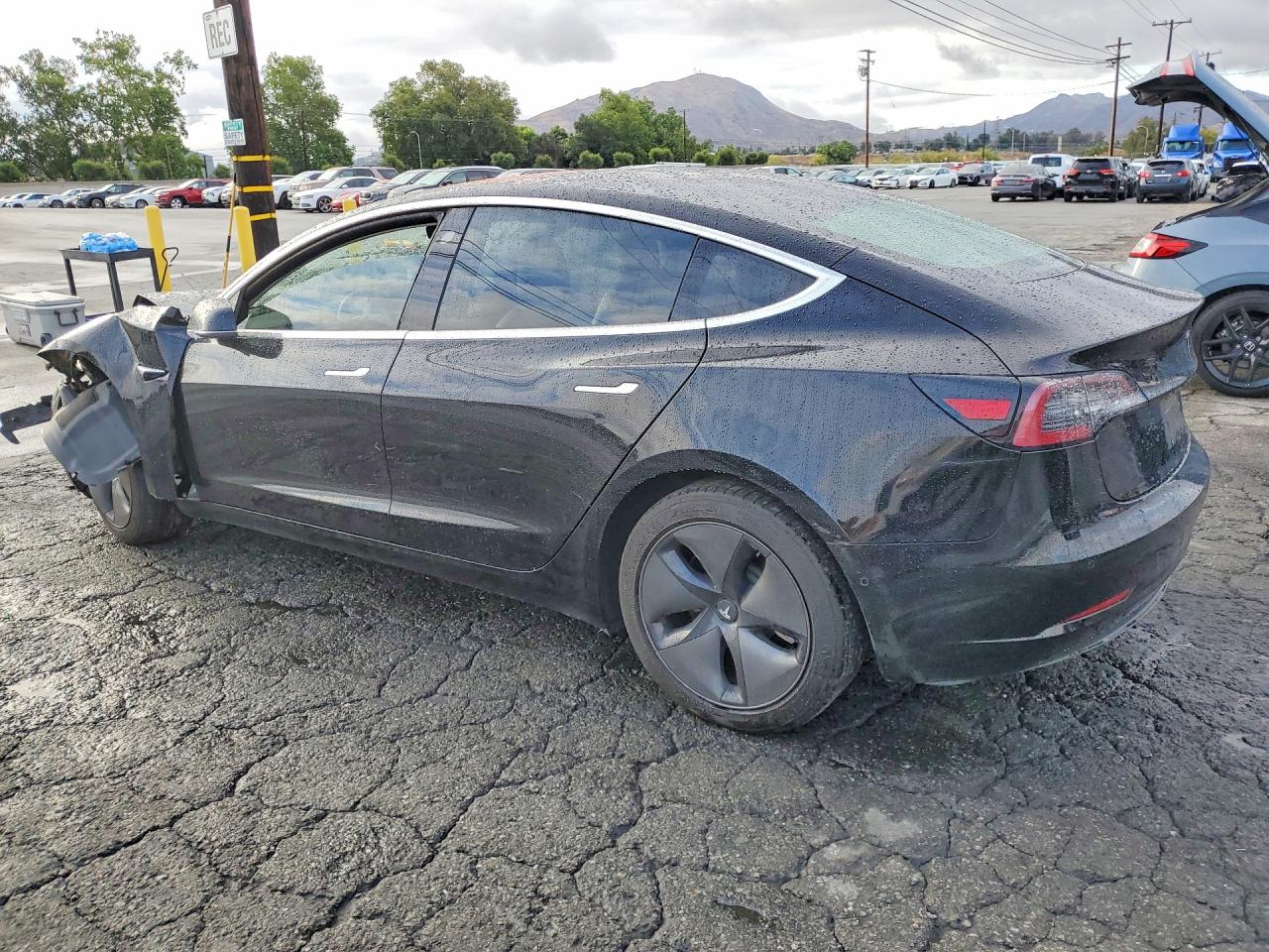 TESLA MODEL 3 2018 — 3