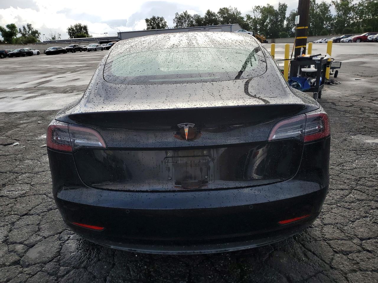 TESLA MODEL 3 2018 — 7