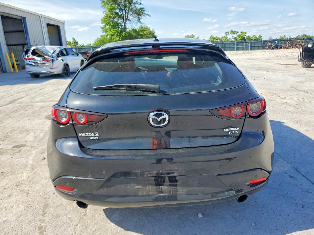 MAZDA 3 2021 — 7