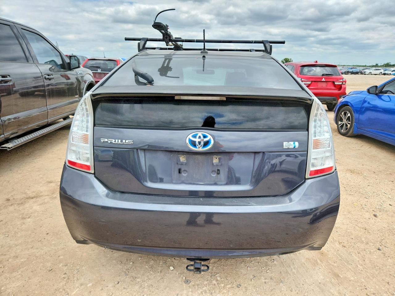 TOYOTA PRIUS 2010 — 7
