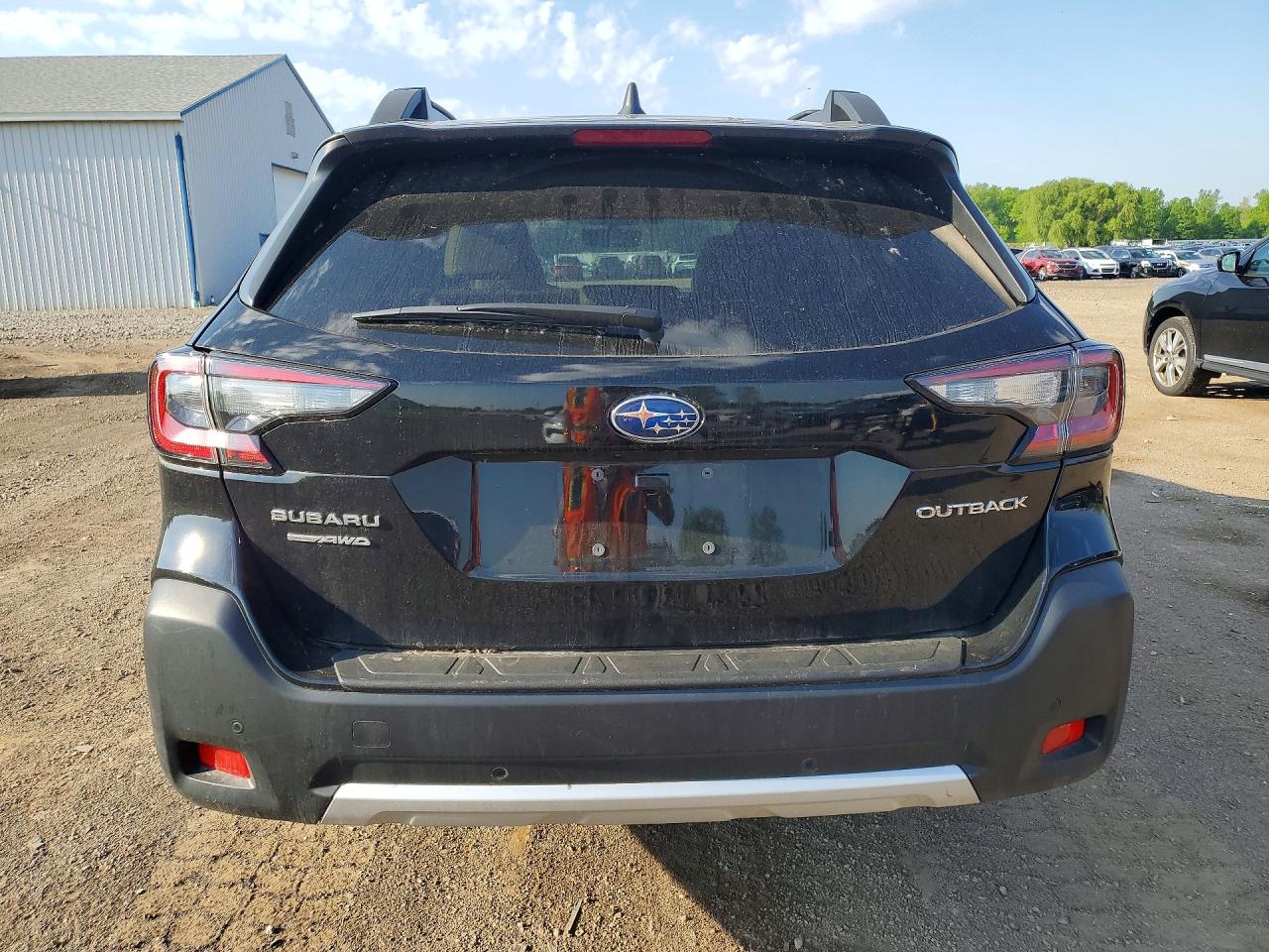 SUBARU OUTBACK 2025 — 7