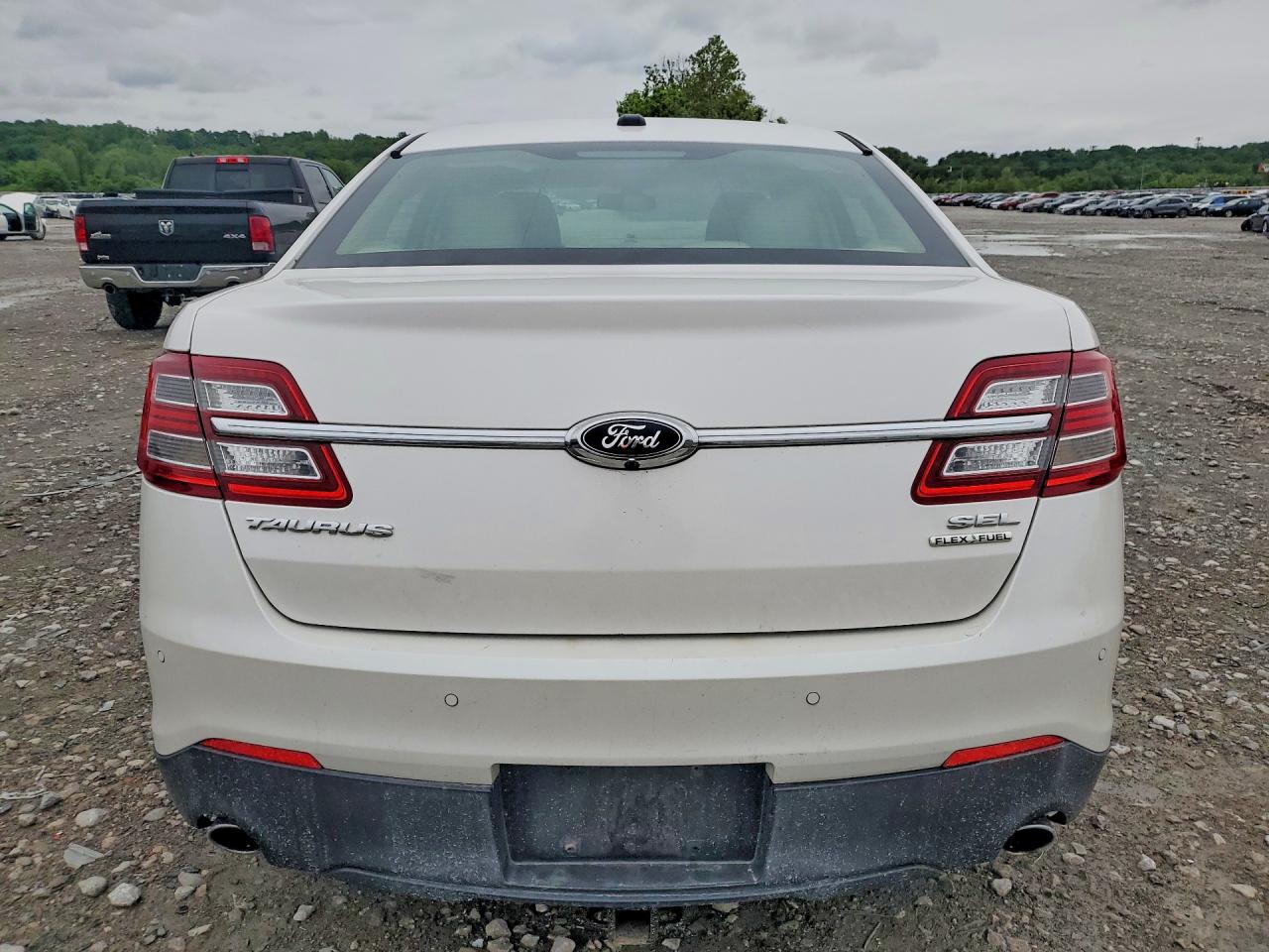 FORD TAURUS 2014 — 7