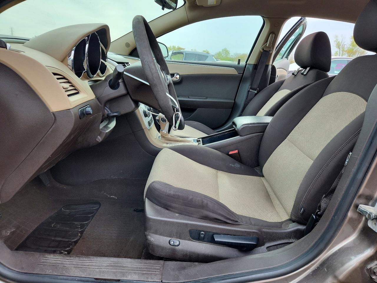 CHEVROLET MALIBU 2011 — 8