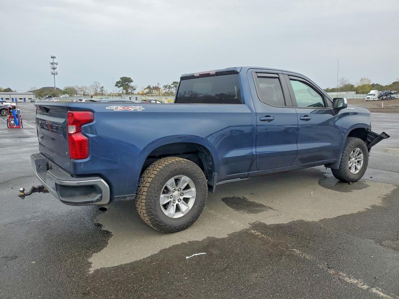 CHEVROLET SILVERADO 2021 — 4