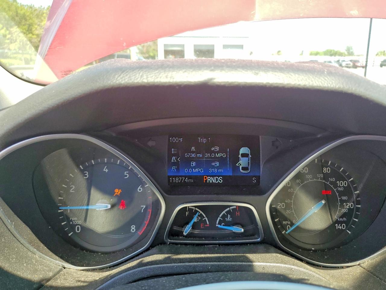 FORD FOCUS 2016 — 10
