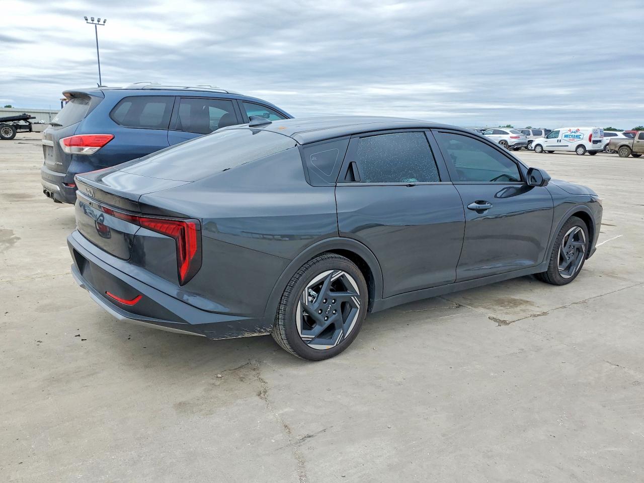 KIA K4 2025 — 4